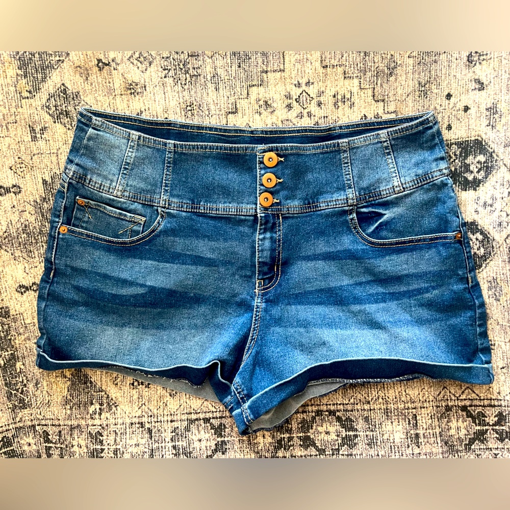 Plus size Jean shorts